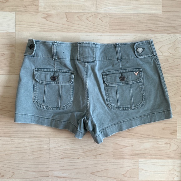 American Eagle Low Rise Shorts - Picture 6 of 8